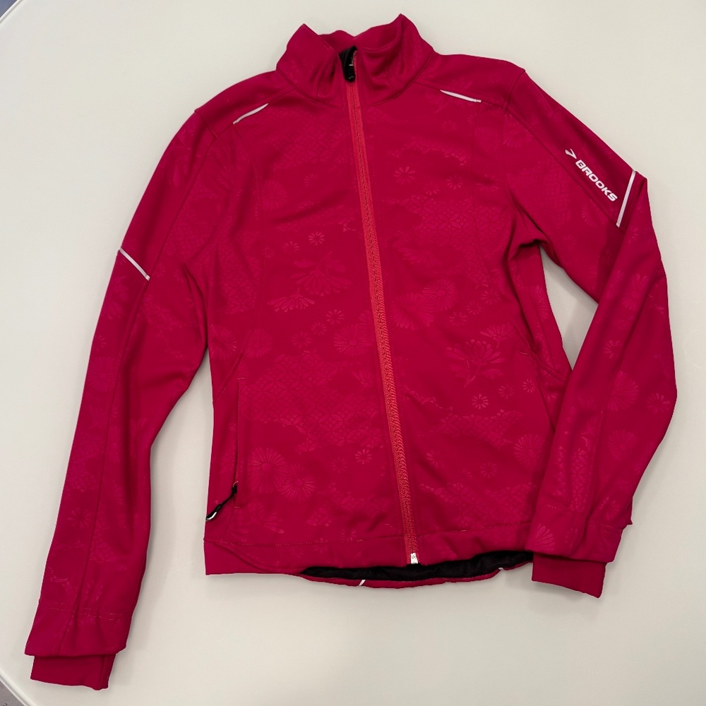 Brooks Floral Shelter Tech Running Jacket - Hot Pink – Women's Medium